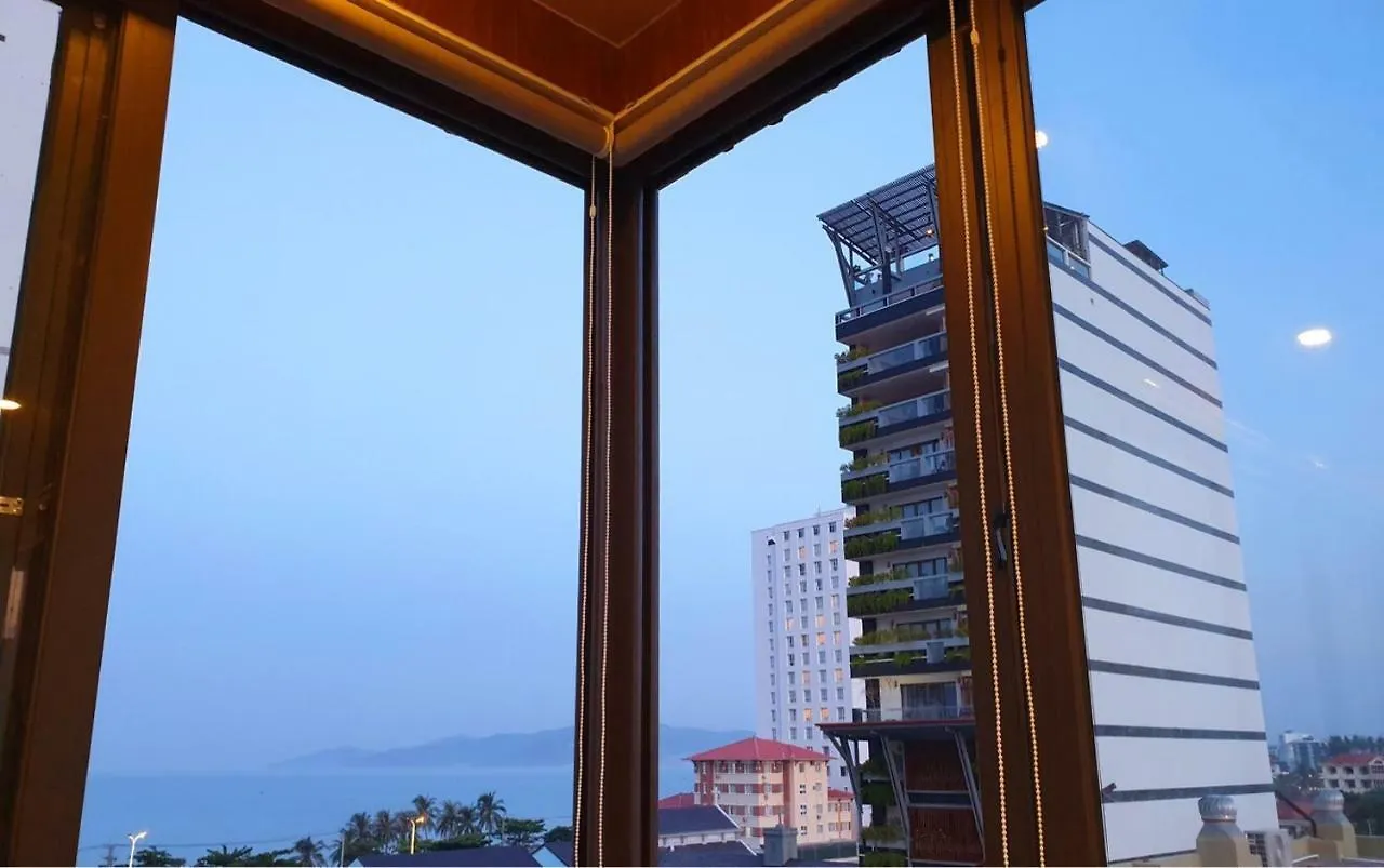 Garnet Hotel Nha Trang